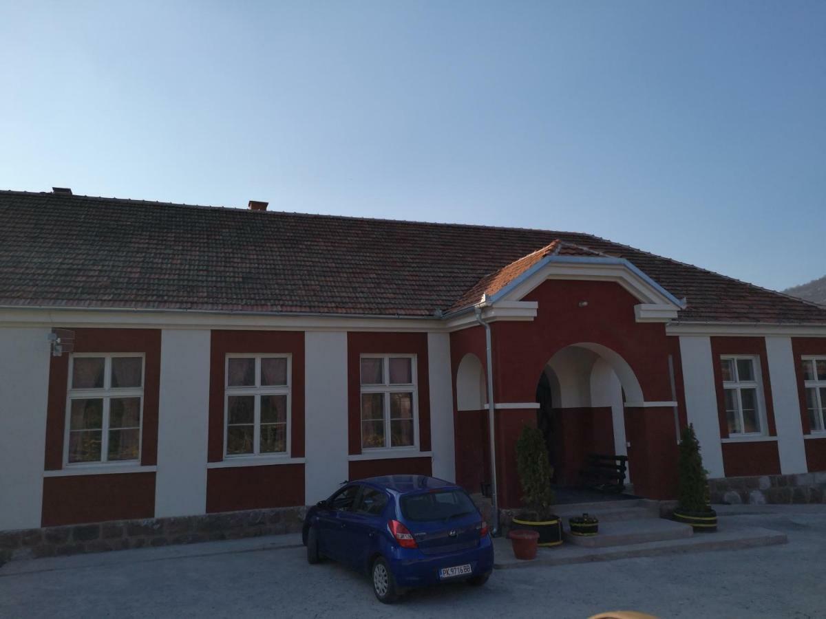 Hotel Etno Konak Angela à Kalna Extérieur photo
